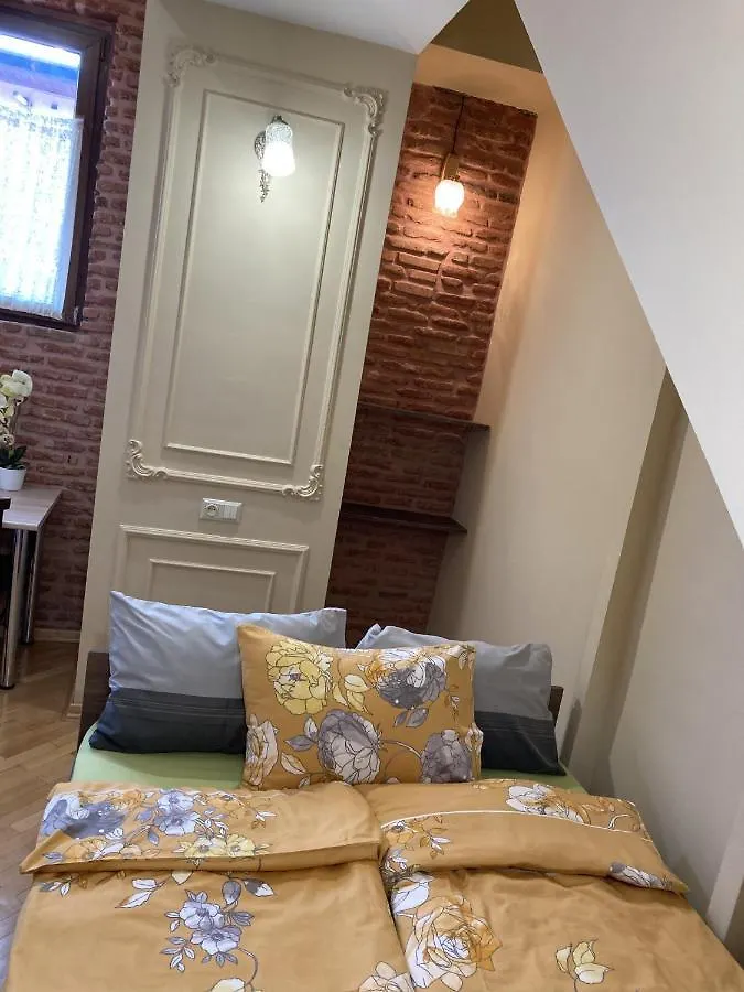 2 Bedroom 2 Bathroom Historic Apartment Newly Renovated In Tbilisi Center 0*,